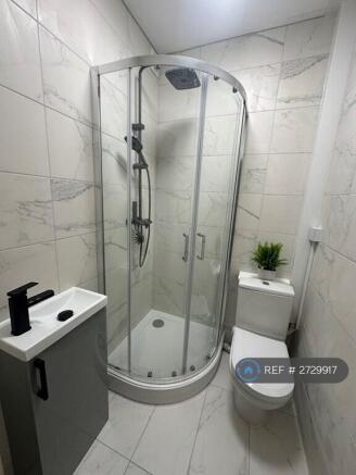 Room 1 En-Suite