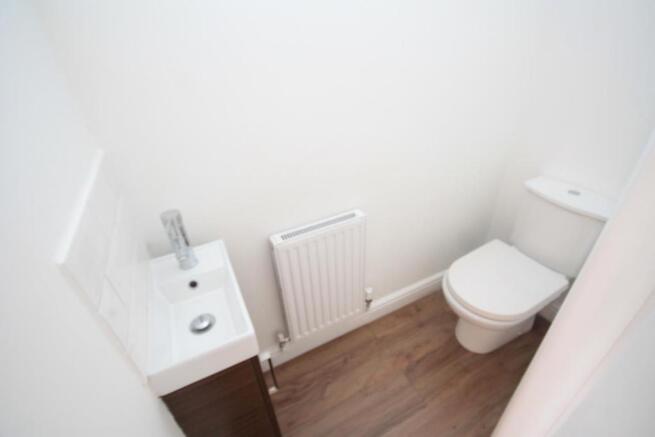 CLOAKROOM/ WC