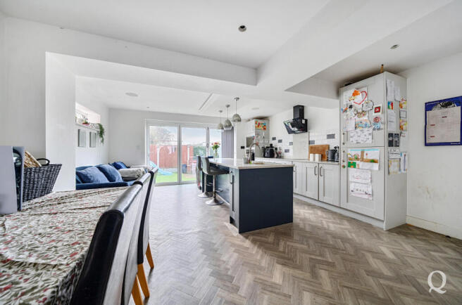 8f33c28a-9f67-430...