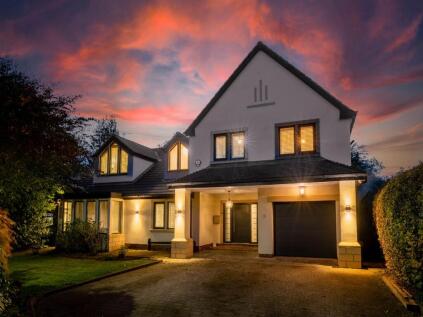 Harewood Avenue, Sale, Cheshire, M33