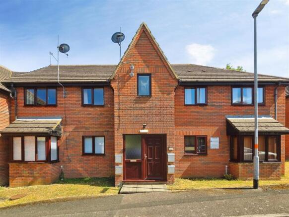 Whites-Rise-Irthlingborough-One-Bedroom-Newly-Refu