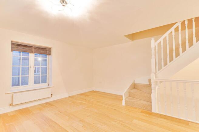 Lockwood Chase, Oxley Park, MK4 photo 4