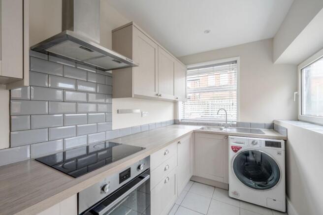 3 bed Terraced for sale Image 8