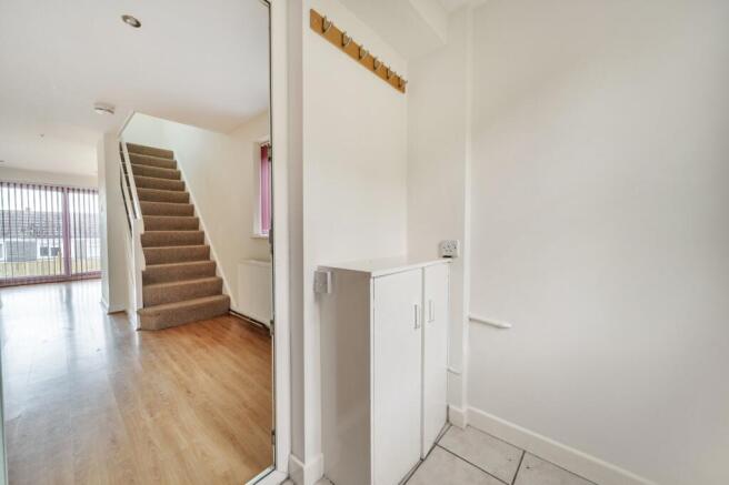 3 bed Semi-Detached for sale Image 8