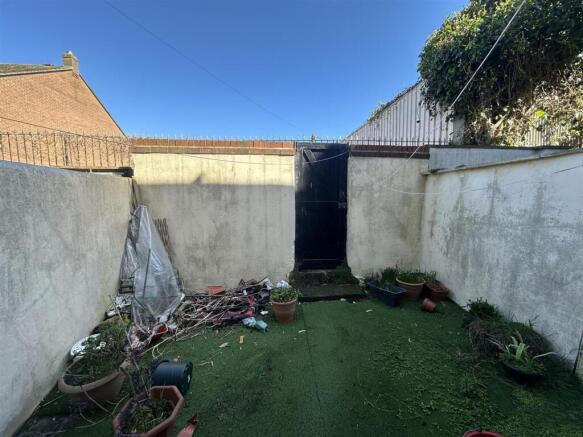 4 bed Block of Apartments for sale Image 6