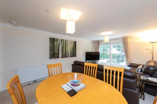 Living Room/Dining