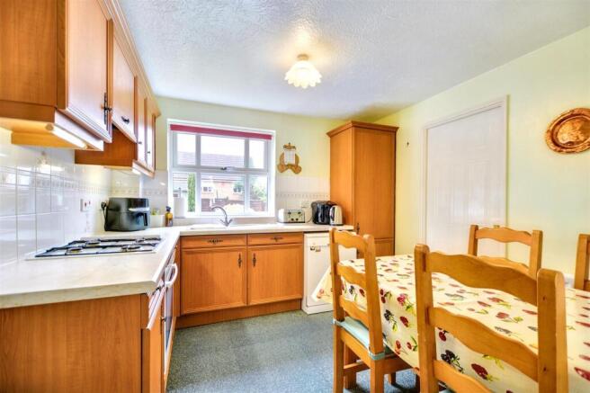 Kitchen_1.jpeg