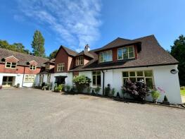 Flat 5, Staplefield Court, Brantridge Lane, Haywards Heath RH17 6EN