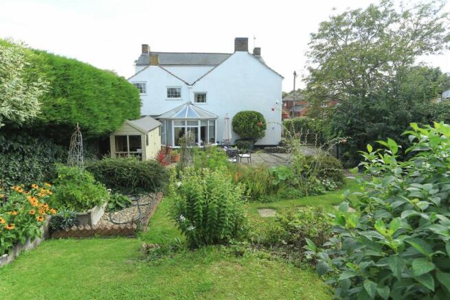 Main Rear Garden.jpg