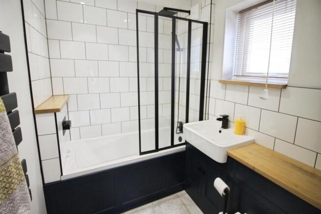3 bed Semi-Detached to rent Image 7