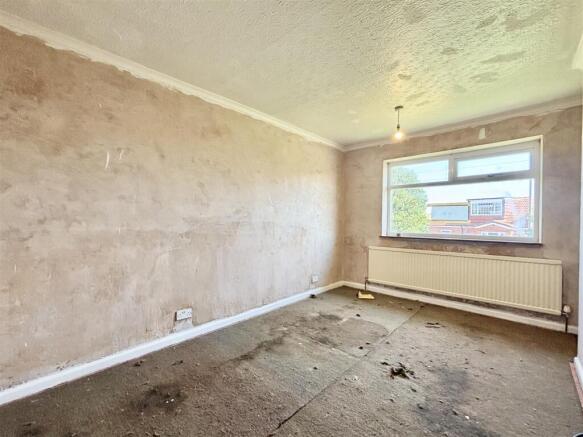 2 bed Detached Bungalow for sale Image 7