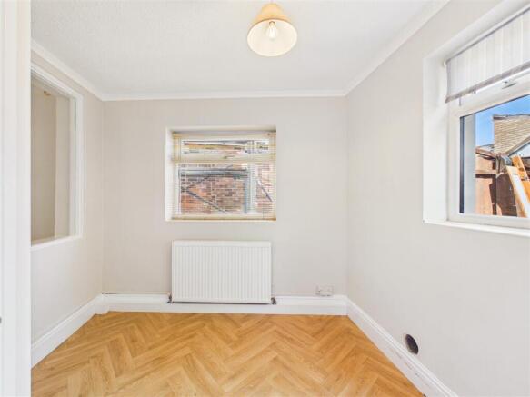 3 bed Semi-Detached for sale Image 7