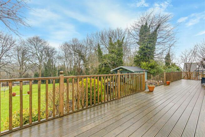 36.Decking.jpg