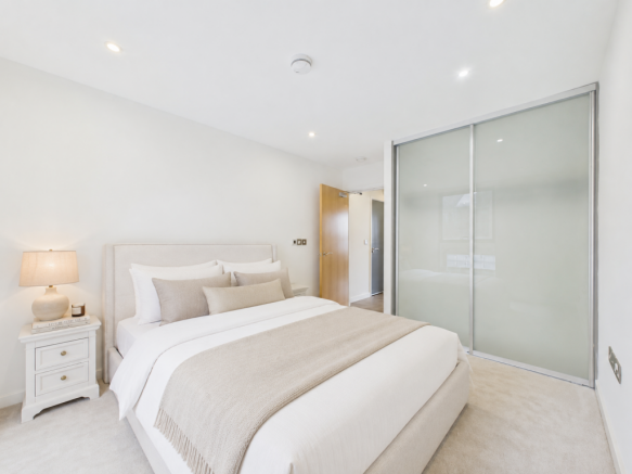 2 bed Apartment to rent Image 5