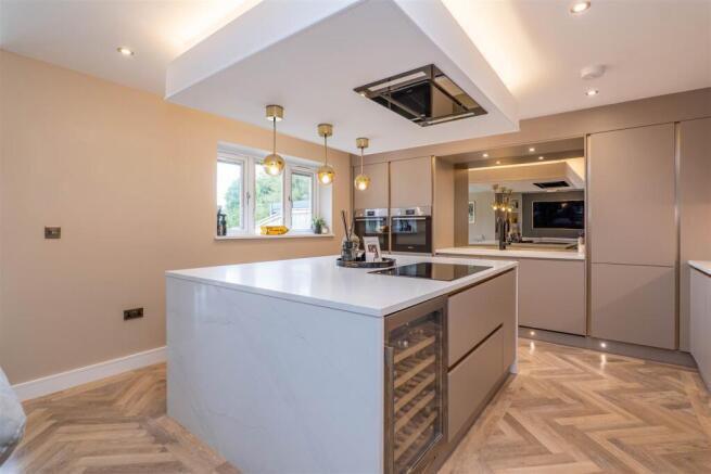 Kitchen/Family Room