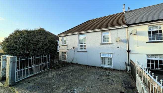 4-bed semi-detached on Twelfth Avenue, Merthyr Tydfil, £214,950