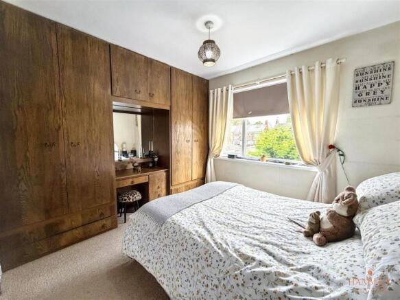 3 bed Semi-Detached for sale Image 11