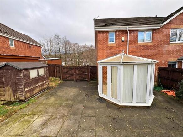 Rear Garden d (edit).jpg