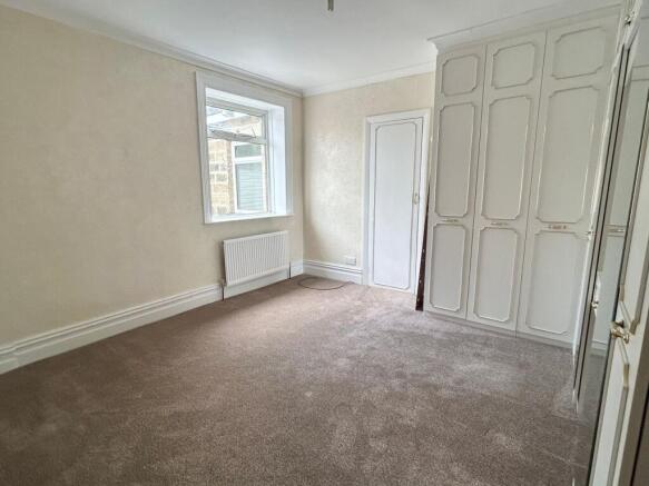 4 bed Detached Bungalow for sale Image 12