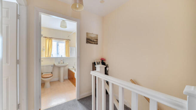 2 bed Semi-Detached for sale Image 8