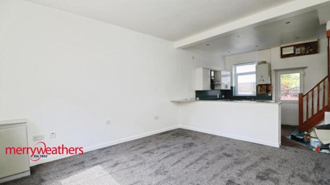 2 bed Terraced to rent Image 7