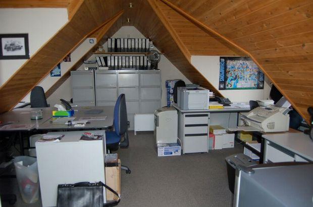 OFFICE/GAMES ROOM