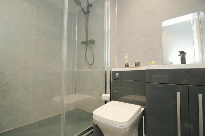 2 bed Semi-Detached for sale Image 8