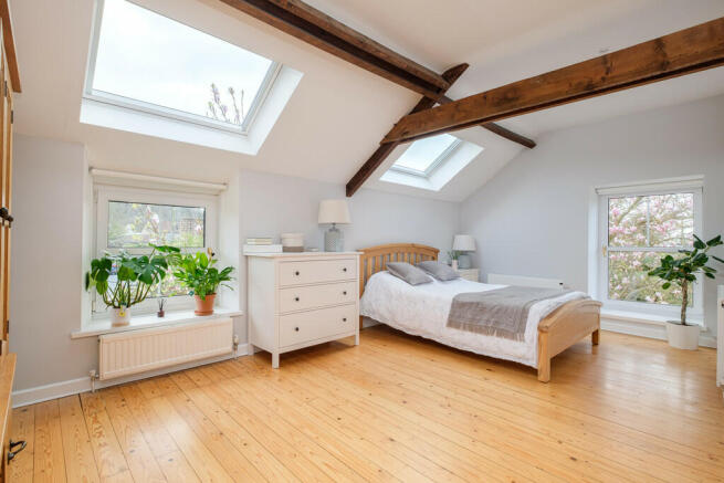 Principal bedroom