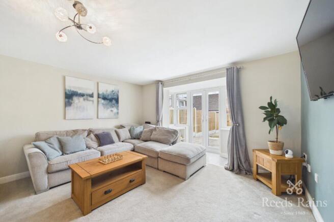 Knavesmire Avenue, Dinnington, Sheffield, South Yorkshire, S25 photo 4