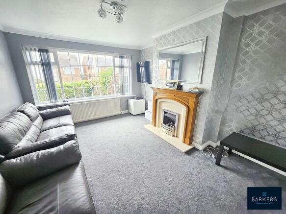 3 bed Semi-Detached Bungalow for sale Image 4