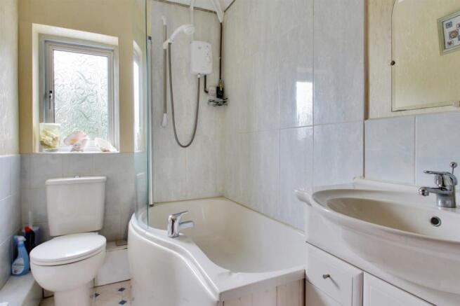 Family Bathroom.jpg