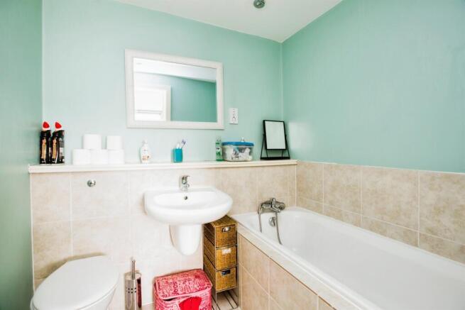 2 bed Apartment for sale Image 12