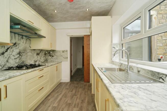 4 bed Terraced for sale Image 7