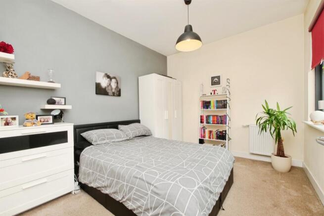 3 bed Semi-Detached for sale Image 9