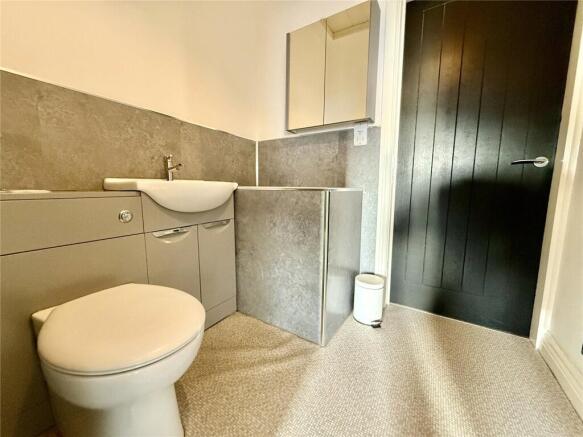 4 bed Terraced for sale Image 11