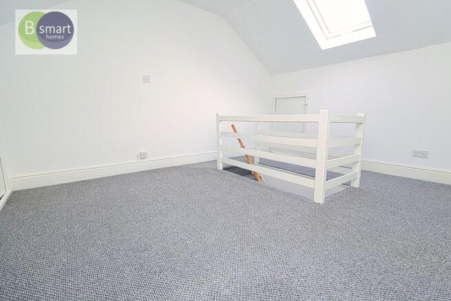 3 bed Terraced to rent Image 9
