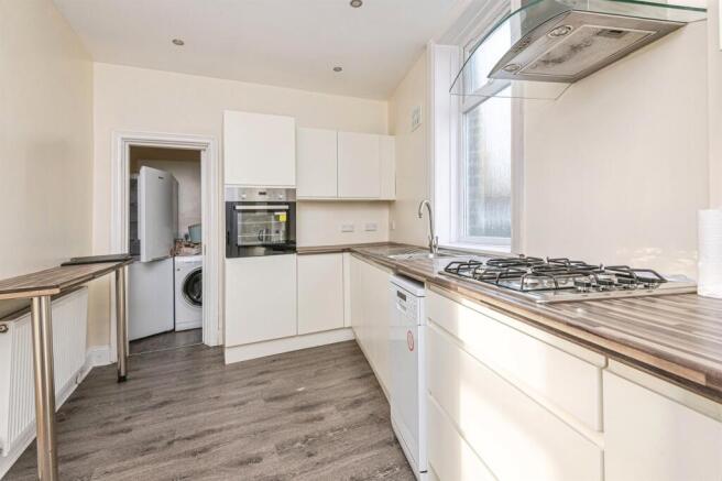 3 bed Detached for sale Image 7