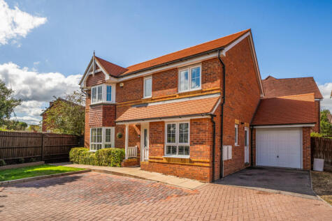 Pryor Close, Tilehurst, Reading, Berkshire, RG31