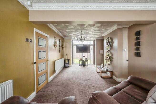 3 bed Semi-Detached for sale Image 5