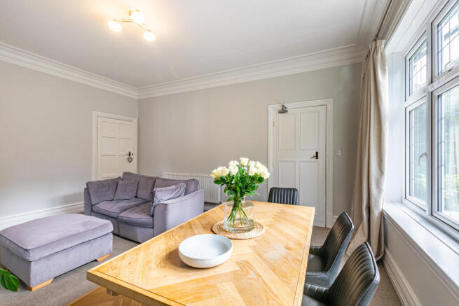 2 bed Flat for sale Image 7