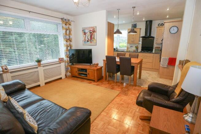 Living Room/Kitchen