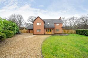 3, Oakwood Close, Crossgates, Llandrindod Wells LD1 6TJ