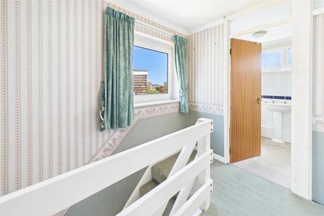 3 bed Semi-Detached for sale Image 11