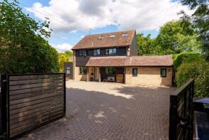 3, Mount Noddy, Cuckfield Road, Haywards Heath RH17 5AG