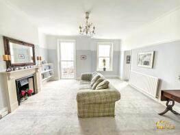 Flat 3, 12a York House, Marina, Bexhill-on-sea TN40 1DA