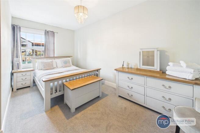 3 bed Terraced for sale Image 12