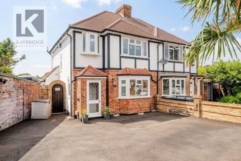 Thorndon Gardens, Epsom, KT19