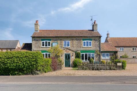 Characterful Property Located in the Heart of Beachamwell