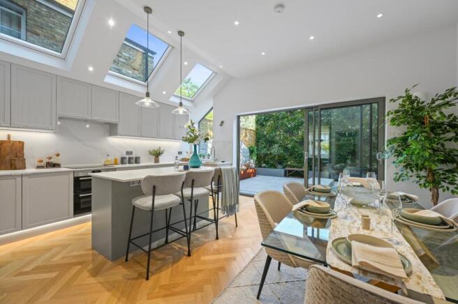 Kitchen/Dining Room