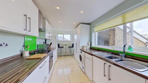 Heathfield Square, London